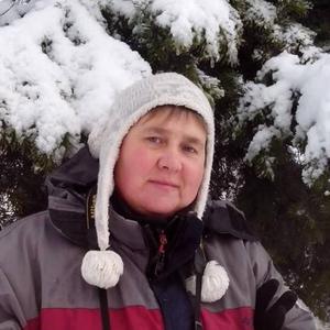 Девушки в Новокузнецке: Любовь Каркавина, 56 - ищет парня из Новокузнецка