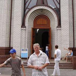 Парни в Волгограде: Юрий, 62 - ищет девушку из Волгограда