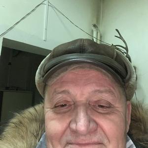 Юрий, 67 лет, Якутск