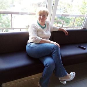 Наталья, 58 лет, Должанская