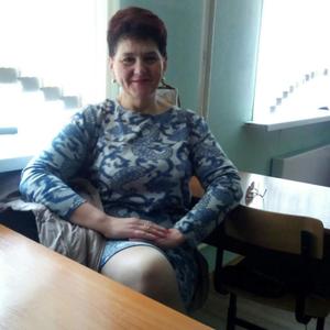 Девушки в Кемерово: Елена, 55 - ищет парня из Кемерово