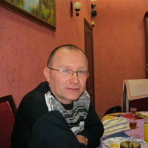 Валерий, 64 года, Гуково