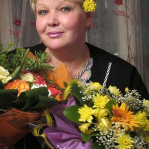 Девушки в Санкт-Петербурге: Марина Егорова, 61 - ищет парня из Санкт-Петербурга