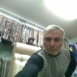 Парни в Ставрополе: Artur, 61 - ищет девушку из Ставрополя