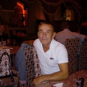 Петр, 59 лет, Вологда