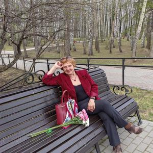 Девушки в Томске: Людмила, 62 - ищет парня из Томска