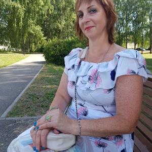 Девушки в Череповце: Наталья, 51 - ищет парня из Череповца