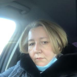Девушки в Ульяновске: Ольга, 48 - ищет парня из Ульяновска