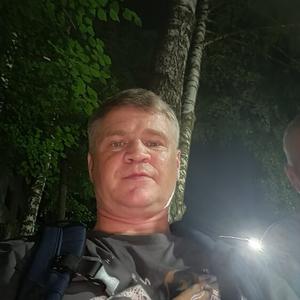 Парни в Набережные Челны: Дима Серов, 51 - ищет девушку из Набережные Челны