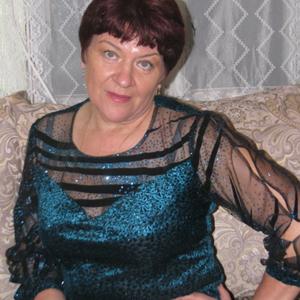 Девушки в Омске: Галина Кураленко, 65 - ищет парня из Омска