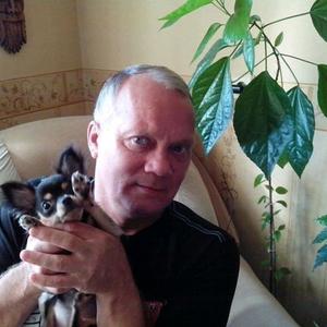 Олег, 62 года, Новосибирск
