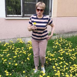 Девушки в Ангарске: Надежда Васильевна, 52 - ищет парня из Ангарска