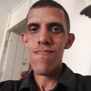 Bladimir, 38 лет, Havana
