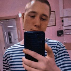 Парни в Пскове: Андрей, 21 - ищет девушку из Пскова