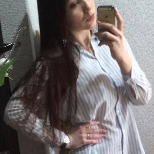 Девушки в Новороссийске: Кристина, 27 - ищет парня из Новороссийска