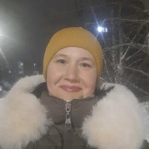 Девушки в Екатеринбурге: Надежда, 51 - ищет парня из Екатеринбурга