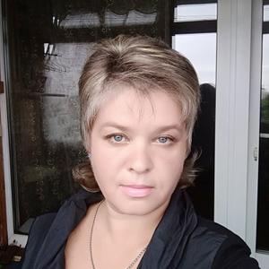 Девушки в Харькове: Ирина, 52 - ищет парня из Харькова