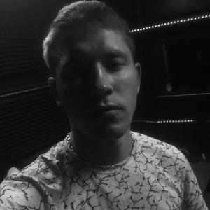 Вадим, 24 года, Череповец