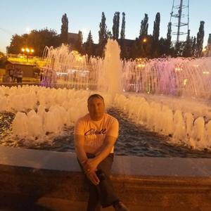 Парни в Челябинске: Рим, 49 - ищет девушку из Челябинска