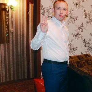 Парни в Томске: Миша, 28 - ищет девушку из Томска