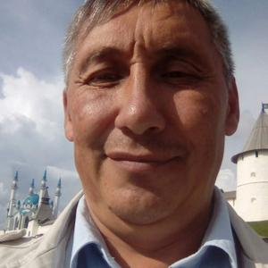 Ильфар, 53 года, Казань