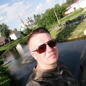 Парни в Мурманске: Fil Djons, 37 - ищет девушку из Мурманска