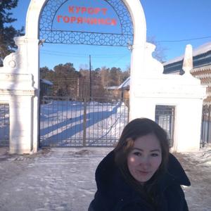 Девушки в Улан-Удэ: Ирина, 36 - ищет парня из Улан-Удэ