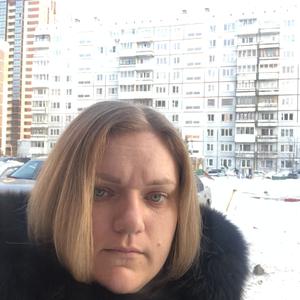 Девушки в Новосибирске: Виктория, 37 - ищет парня из Новосибирска