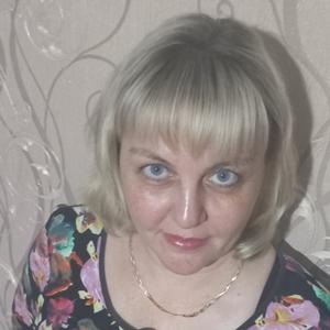 Девушки в Саратове: Ольга, 46 - ищет парня из Саратова