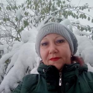 Девушки в Волгодонске: Ирина, 49 - ищет парня из Волгодонска