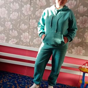Девушки в Новосибирске: Ирина, 52 - ищет парня из Новосибирска
