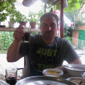 Парни в Твери: Андрей, 59 - ищет девушку из Твери