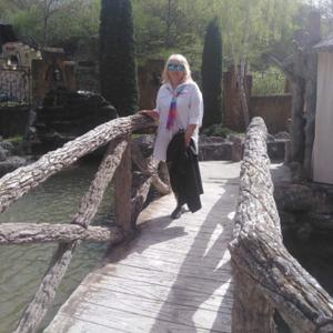 Ирина, 59 лет, Волжский