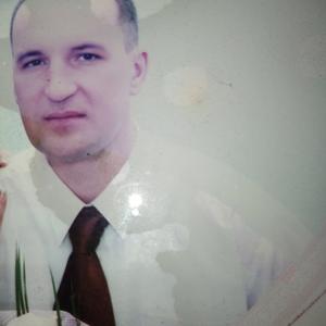 Парни в Комсомольске-На-Амуре: Роман Синяков, 47 - ищет девушку из Комсомольска-На-Амуре