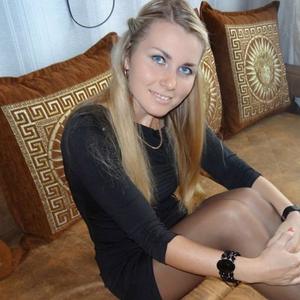 Девушки в Владивостоке: Елена, 36 - ищет парня из Владивостока