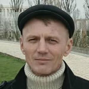 Парни в Лабинске: Роман, 45 - ищет девушку из Лабинска