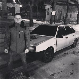 Парни в Ессентуках: Илья, 24 - ищет девушку из Ессентуков