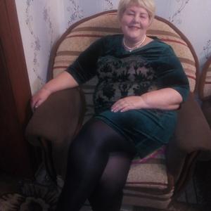 Девушки в Екатеринбурге: Людмила Юрина, 66 - ищет парня из Екатеринбурга
