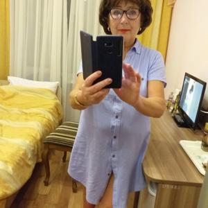 Девушки в Санкт-Петербурге: Антонина, 63 - ищет парня из Санкт-Петербурга