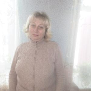 Девушки в Полтаве (Украина): Марина, 32 - ищет парня из Полтавы (Украина)