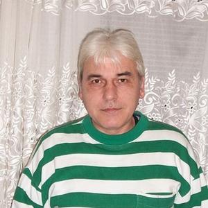 Роман, 58 лет, Саратов