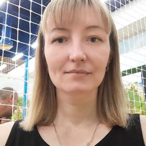 Девушки в Оренбурге: Юля, 41 - ищет парня из Оренбурга