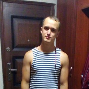 Парни в Ковров: Максим, 28 - ищет девушку из Ковров