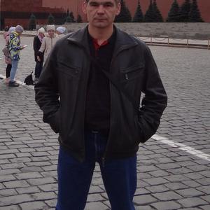 Руслан, 48 лет, Калининград