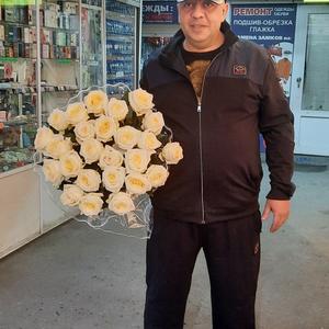 Парни в Омске: Аркадий, 48 - ищет девушку из Омска