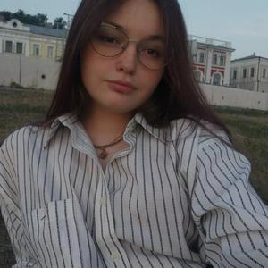 Девушки в Нижний Новгороде: Виктория, 21 - ищет парня из Нижний Новгорода