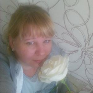 Девушки в Бердске: Любовь, 42 - ищет парня из Бердска