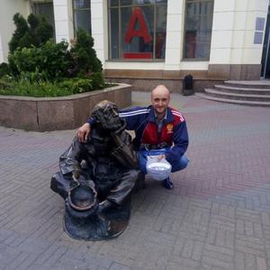 Парни в Челябинске: Сергей, 46 - ищет девушку из Челябинска
