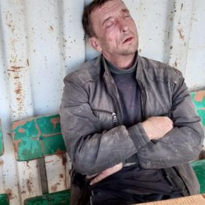 Парни в Новокузнецке: Виталий, 58 - ищет девушку из Новокузнецка