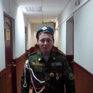 Парни в Томске: Радмир, 31 - ищет девушку из Томска